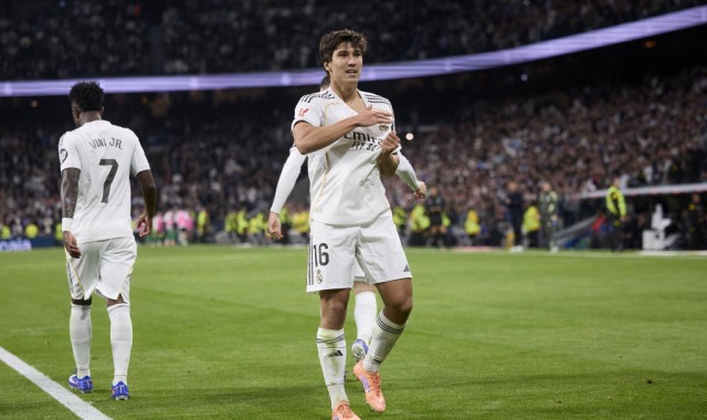 组图：西甲皇马5-1 贡萨洛-加西亚帽子戏法