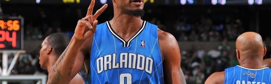 前NBA神射刘易斯 被任命为马刺球员发展教练