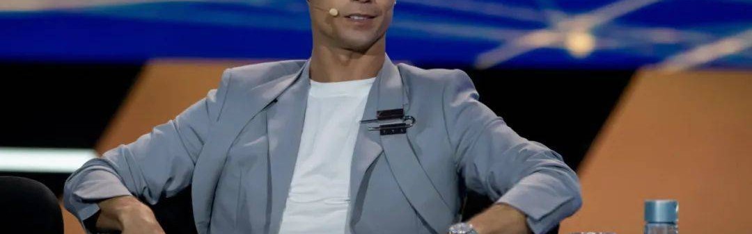 C罗懂球的！沙特联与五大联赛豪门抢球星，法甲豪门捡美职联弃将