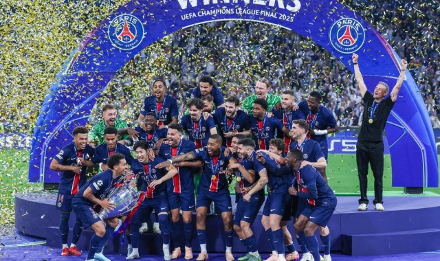 恩里克“疯了”！巴黎5-0国米首夺欧冠，他为这球狂奔半场！