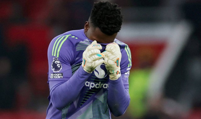 开局不利！奥纳纳受伤将缺席季前赛 曼联加速签新门将