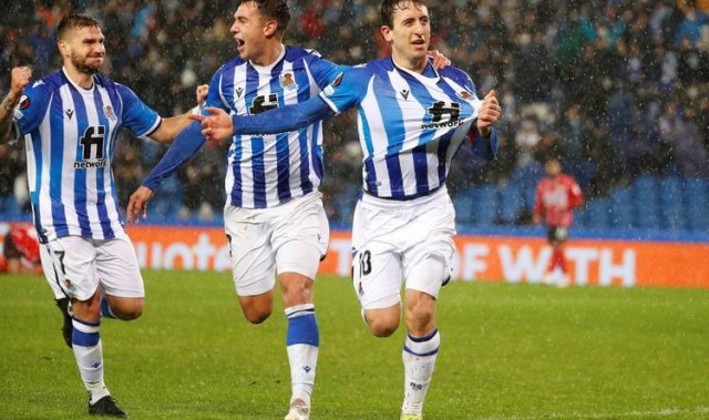 【西甲中游突围战！】贝蒂斯主场冲欧战，皇家社会客场保级，谁能改写赛季走势？