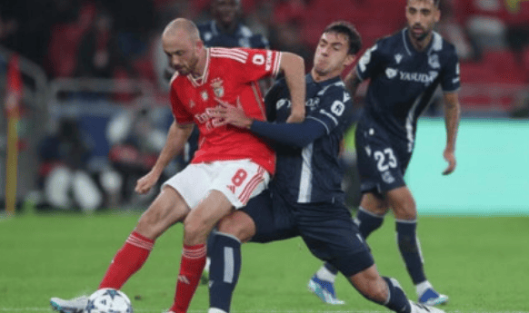 1-0！西甲劲旅虎口夺食+力压三冠王登顶