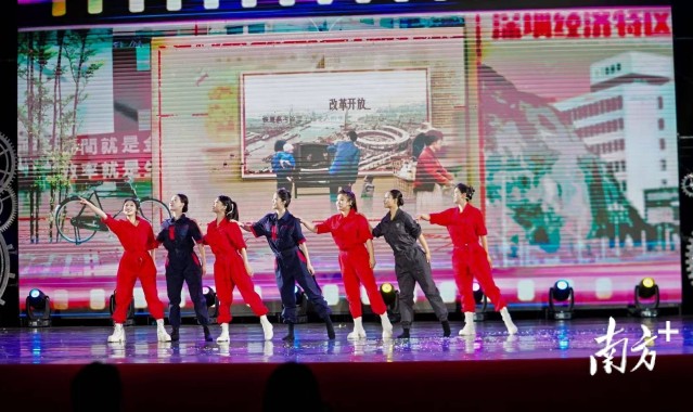 “西甲”冠军享文化盛宴！广东工人艺术团送文艺走进佛山凤铝