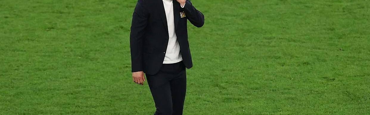 曼联法甲新星争夺战面临多方夹击，转会操作需提速