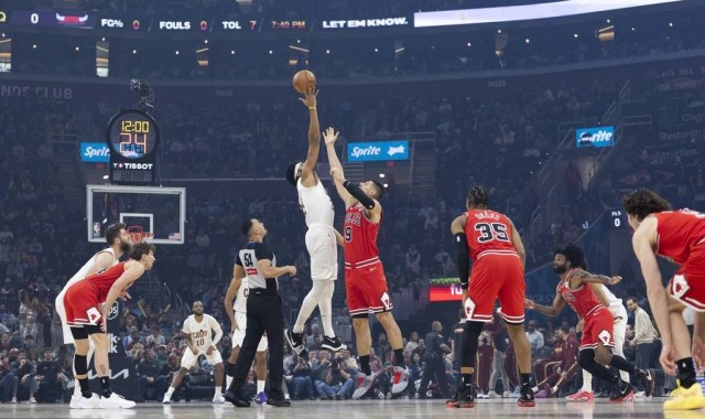 武切维奇24+15加兰35+8 阿伦14+12公牛送骑士三连败