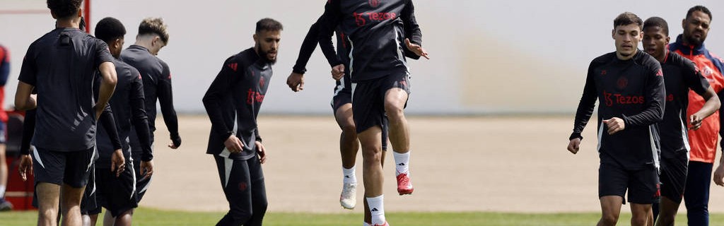 曼联大地震！曝仅4人“不可替代”，拉爵欲套现1亿镑，阿莫林豪赌重建！