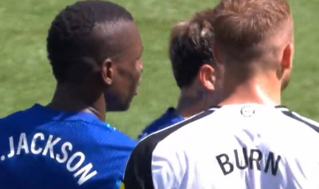 英超争五局势突变：纽卡斯尔主场六连胜反超曼城跻身前三，切尔西压力倍增