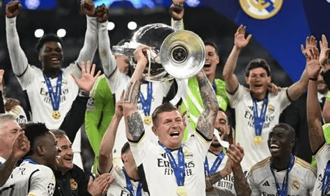 周二007德甲前瞻：斯图加特VS法兰克福 主场劲旅与防反军团的争四博弈