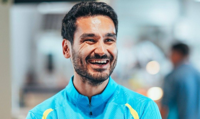 曼城官宣34岁前队长自由身离队：回归1年后再分手签土超豪门2年