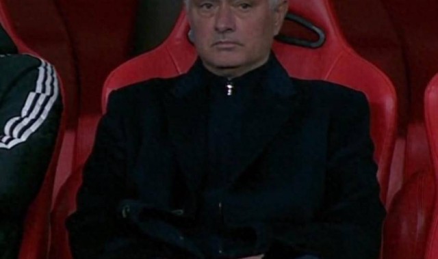 经济实惠1-0+15轮不败，恭喜穆里尼奥，但想冲冠难度仍很大：8分