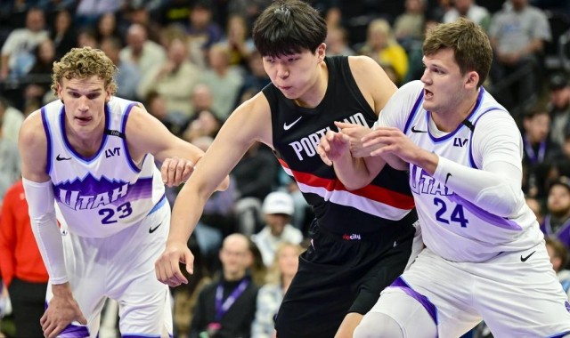 湖记谈杨瀚森落泪:他展现出决心 会去努力改进