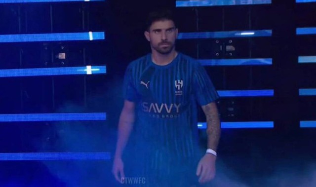 曼联冬窗签内维斯唯一前提曝光！20万周薪超标，卖阿莫林嫡系才会考虑