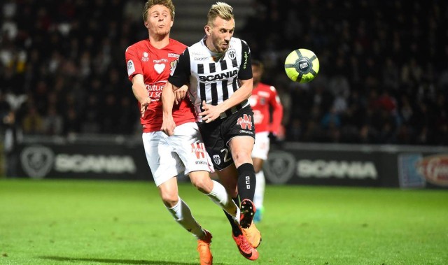 法甲欧战冲刺 VS 保级泥潭！里尔主场狂轰，昂热伤病潮下能守平吗？