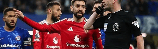 欧联杯巅峰对决：热刺 VS 曼联，谁能笑到最后？