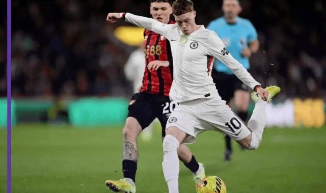 0-0闷平！切尔西2轮不胜+仅2射正，桑切斯5次神扑，前四要飞了？