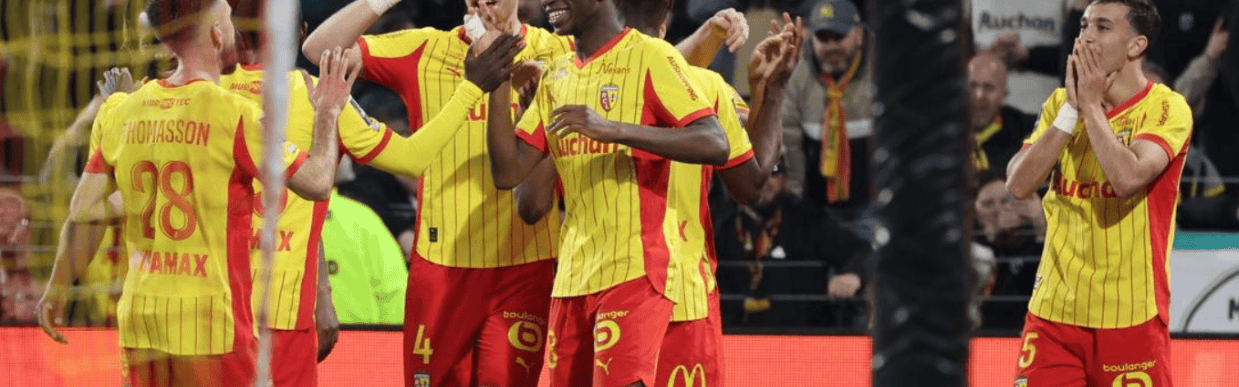 5-1！2-2！疯狂一夜，朗斯超越巴黎登顶，曼联翻车，那不勒斯4连胜